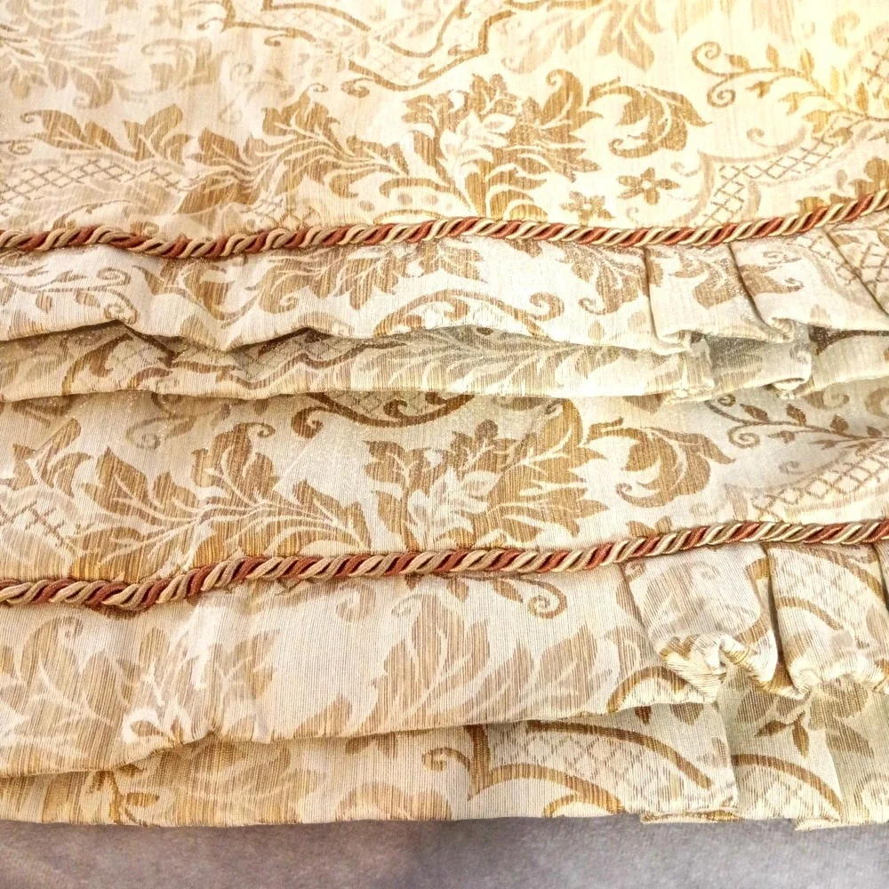Croscill Excelsior Gold Paisley Scroll (2) Standard Pillow Shams Cording Ruffle
